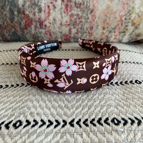 Louis Vuitton Floral Headband GWP - Picture 4 of 4